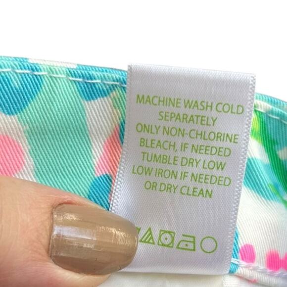 Lilly Pulitzer Women's 5" Buttercup Low Rise Stretch Scalloped Shorts Size 6 - Picture 7 of 7